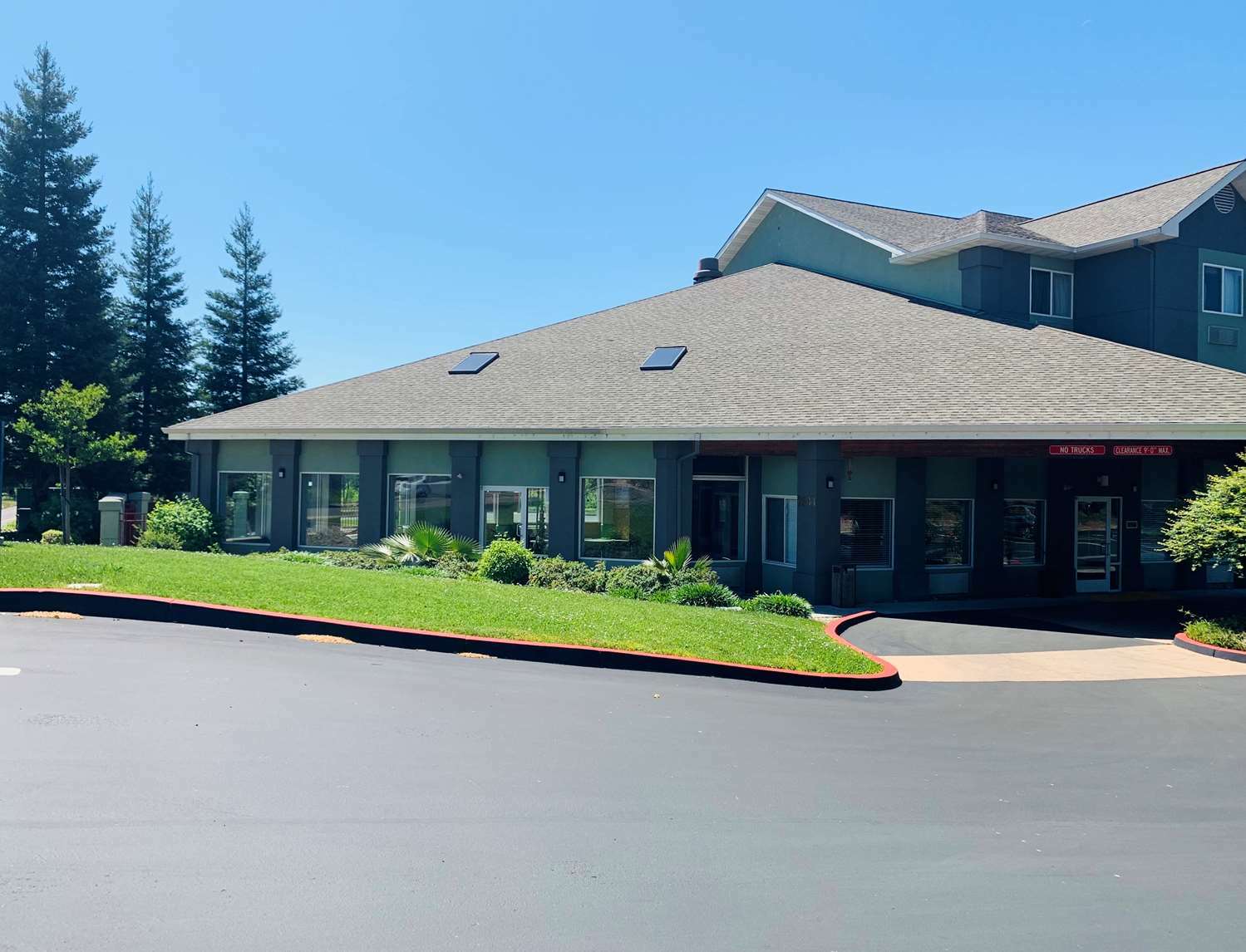 Surestay Plus Hotel By Best Western Redding Extérieur photo