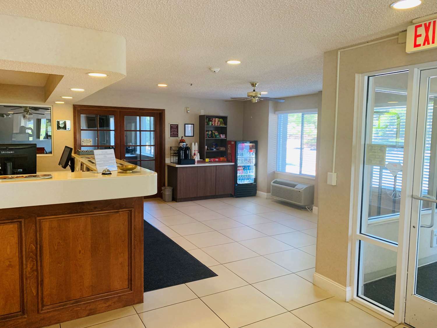 Surestay Plus Hotel By Best Western Redding Intérieur photo