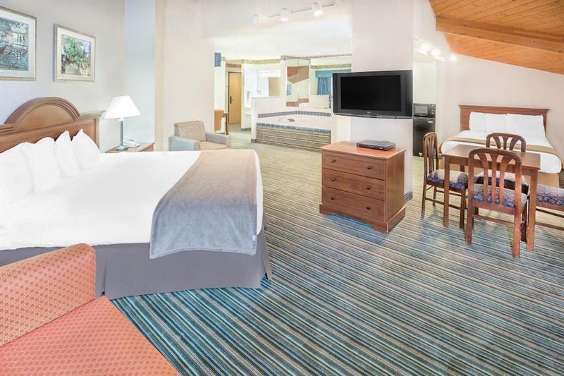 Surestay Plus Hotel By Best Western Redding Extérieur photo