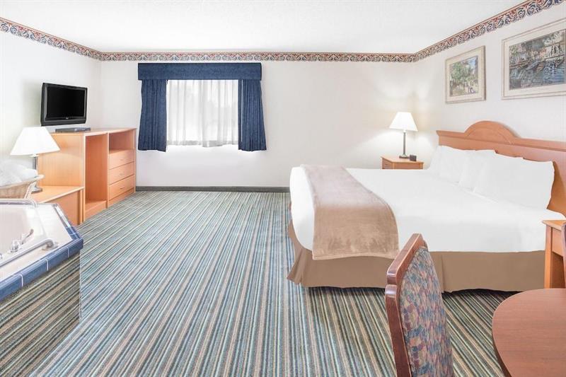 Surestay Plus Hotel By Best Western Redding Extérieur photo